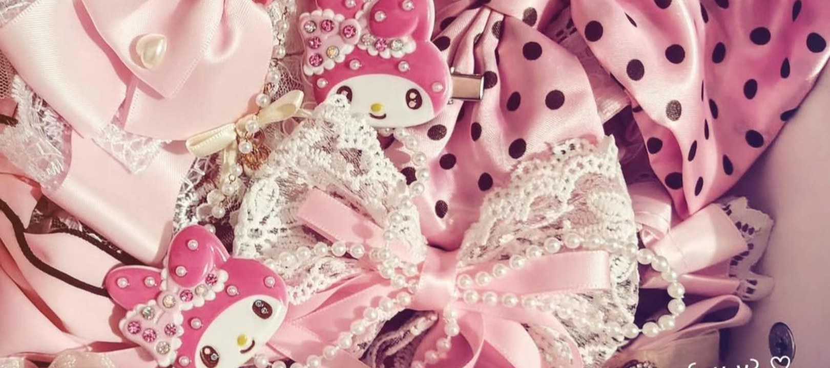 Coquette — Pink Bows, Lace & Pearls
